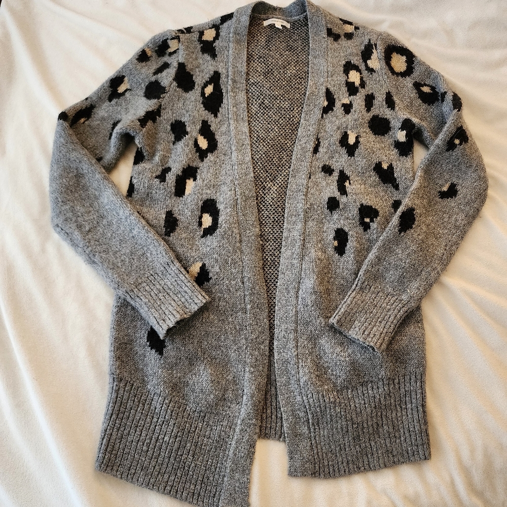 Maurices gray leopard cardigan - xs worn once